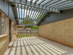 1700 N Alexander Ln in Bethany, OK - Building Photo - Building Photo