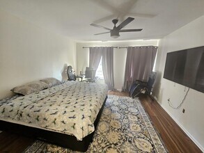 3016 Ivy Bush Ct in Hamilton, NJ - Foto de edificio - Building Photo