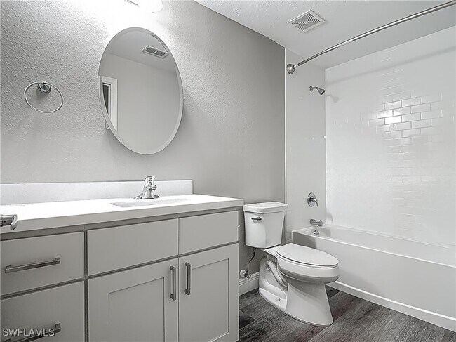 17426 Birchwood Ln in Ft. Myers, FL - Building Photo - Building Photo