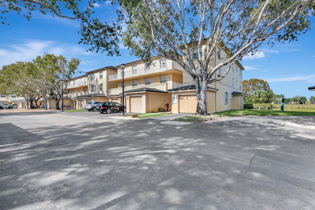 property at 2060 Greenview Shores Blvd