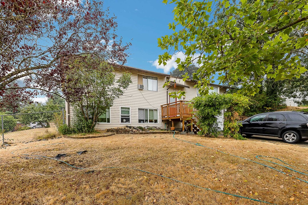 1145 Larkspur Dr SE in Olympia, WA - Building Photo