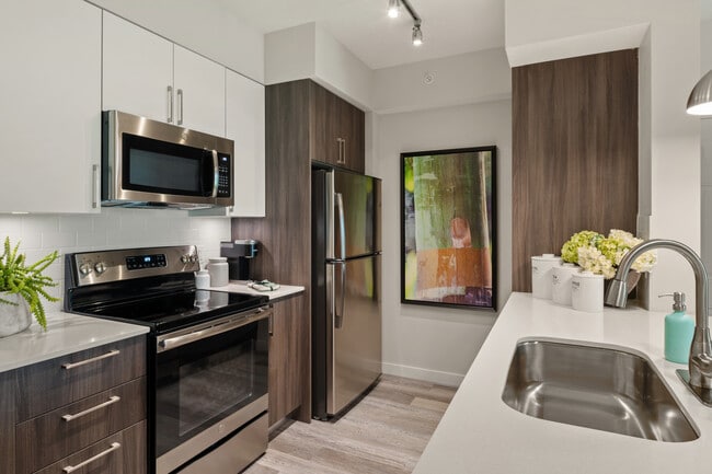 Cortland South Kendall in Miami, FL - Foto de edificio - Building Photo