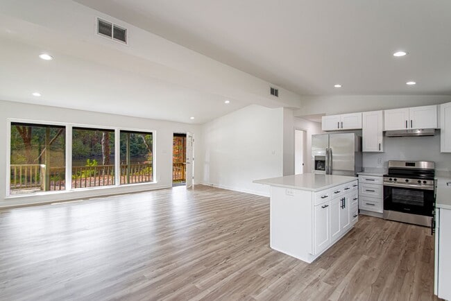 property at 4 Sunset Hill