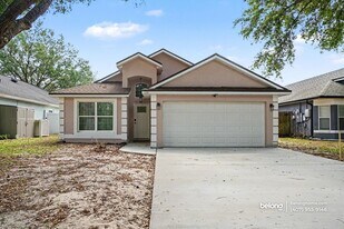 131 Andrews Rd, Unit 512 in Sanford, FL - Building Photo