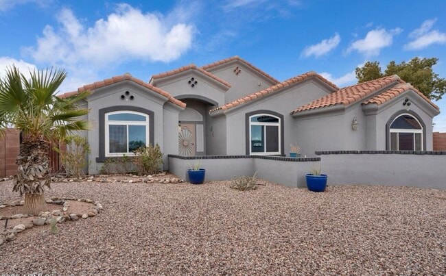 property at 15482 S Sequoia Cir