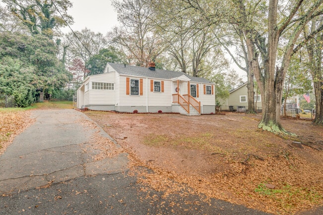 107 S Estate Dr in Greenville, SC - Building Photo - Building Photo