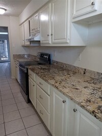 13017 Nyack Dr photo'