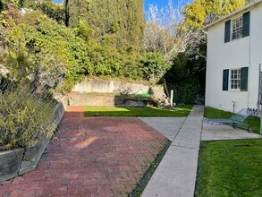 1743 Spruce St, Unit 1743 in Berkeley, CA - Foto de edificio - Building Photo