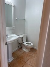 1349 Lucia Dr in Las Vegas, NV - Foto de edificio - Building Photo