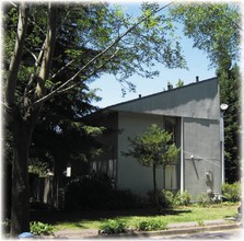 1645-1685 Russell Ave in Santa Rosa, CA - Foto de edificio - Building Photo