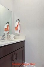 7365 Grand Slam St in Parkville, MO - Building Photo - Building Photo