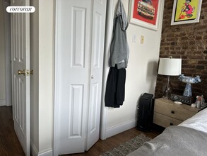 215 E 4th St in New York, NY - Building Photo - Building Photo