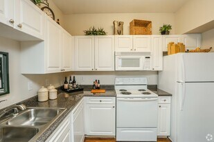 999 White St in Houston, TX - Building Photo