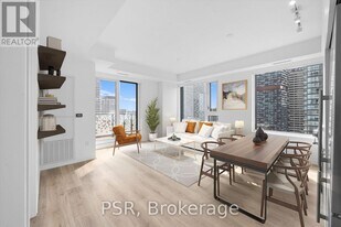 101 Roehampton Ave in Toronto, ON - Building Photo