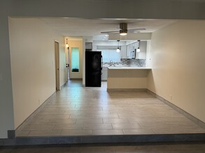 1919 Sherry Ln in Santa Ana, CA - Building Photo - Building Photo