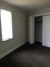 4606 Old Grand Ave, Unit 2 in Gurnee, IL - Building Photo - Building Photo