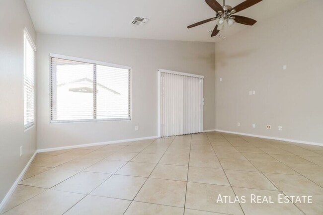 17628 W Corrine Dr in Surprise, AZ - Foto de edificio - Building Photo