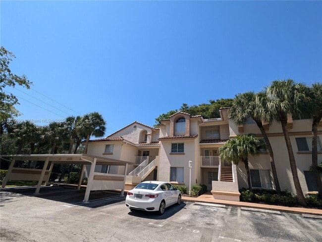 property at 15201 Glenmoor Dr