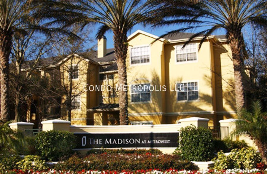 2652 Robert Trent Jones Dr in Orlando, FL - Building Photo