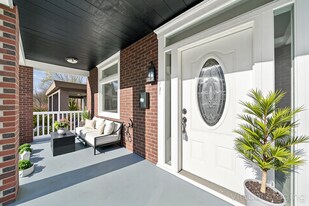 503 Marie Ave in Pittsburgh, PA - Building Photo