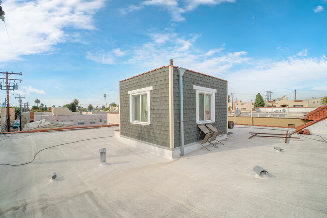 115 Euclid Ave in Long Beach, CA - Building Photo - Building Photo