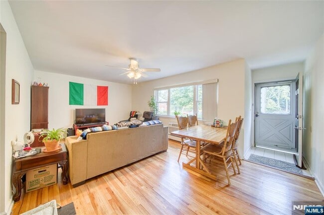132 Regency Park in Ramsey, NJ - Building Photo - Building Photo