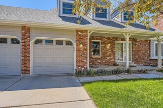 6350 S Jasmine Way in Centennial, CO - Building Photo - Building Photo