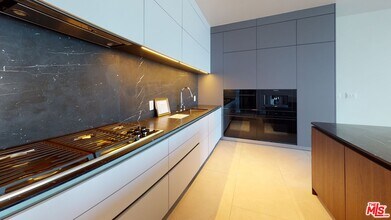 2801 Sunset Pl in Los Angeles, CA - Building Photo - Building Photo