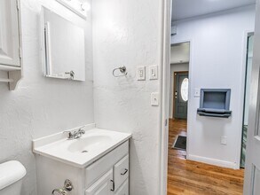 302 E Jarman Dr in Midwest City, OK - Building Photo - Building Photo