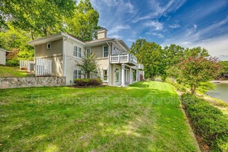 11 Hamilton Woods Ct in Lake Wylie, SC - Foto de edificio - Building Photo
