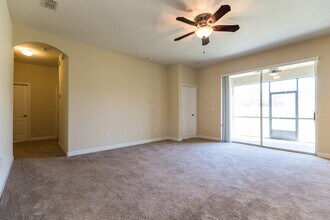 4723 Coppola Dr in Mount Dora, FL - Foto de edificio - Building Photo