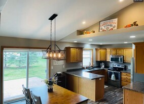 5451 North Ave in Denmark, WI - Building Photo