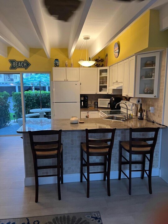 3500 S Ocean Blvd-Unit -117 in South Palm Beach, FL - Building Photo