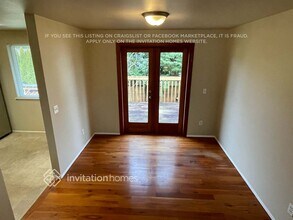 1111 Willow St in Sumner, WA - Building Photo - Building Photo