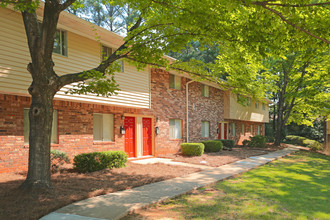 Northgate Townhomes in Tucker, GA - Foto de edificio - Other