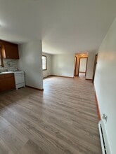 195 Overlook Ave in New Britain, CT - Building Photo - Building Photo