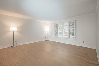 475 Sparling Crescent in Burlington, ON - Building Photo - Building Photo