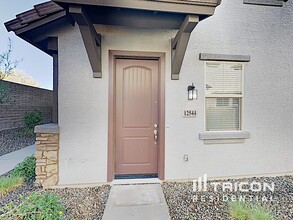 12544 W Hummingbird Terrace in Peoria, AZ - Building Photo - Building Photo