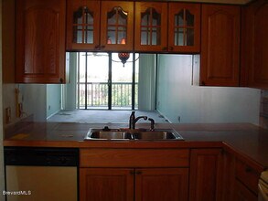 300 Columbia Dr in Cape Canaveral, FL - Building Photo - Building Photo