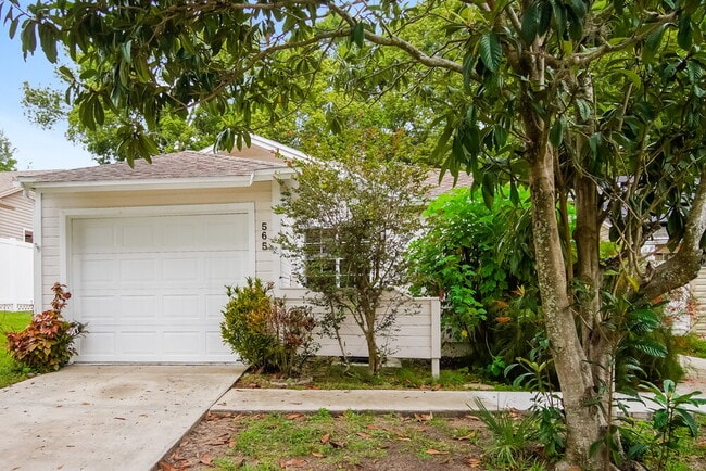 property at 565 Portland Cir