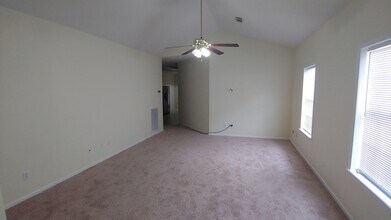 3320 Kensington Ct in Tuscaloosa, AL - Building Photo - Building Photo