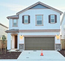 3173 Arbor Vw Dr in Folsom, CA - Building Photo
