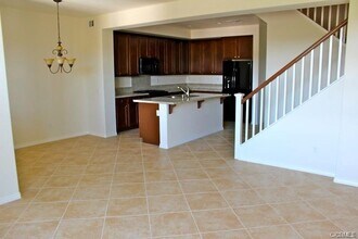 28632 Pietro Dr in Santa Clarita, CA - Building Photo - Building Photo