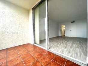 701 Three Islands Boulevard in Hallandale Beach, FL - Building Photo - Building Photo