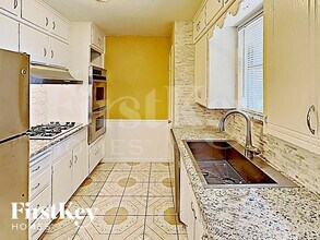 2405 Laredo Ct in Arlington, TX - Building Photo - Building Photo