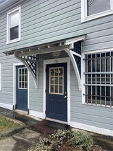 13 Railroad Ave in Chester, NY - Building Photo - Building Photo