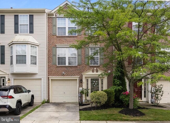 property at 41 Clemens Ln