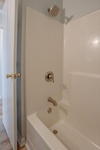 1312 Farmingdale Dr in Elizabethtown, KY - Building Photo - Building Photo
