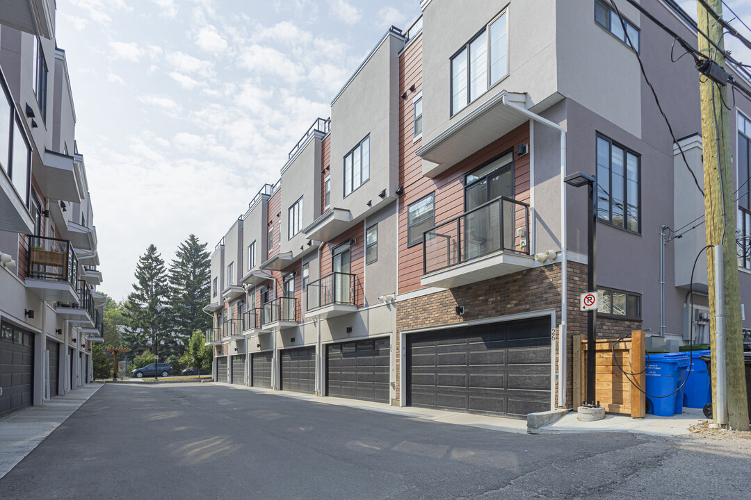 Brooklyn Townhomes in Calgary, AB - Building Photo