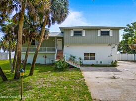 7810 S Tropical Trail in Merritt Island, FL - Building Photo